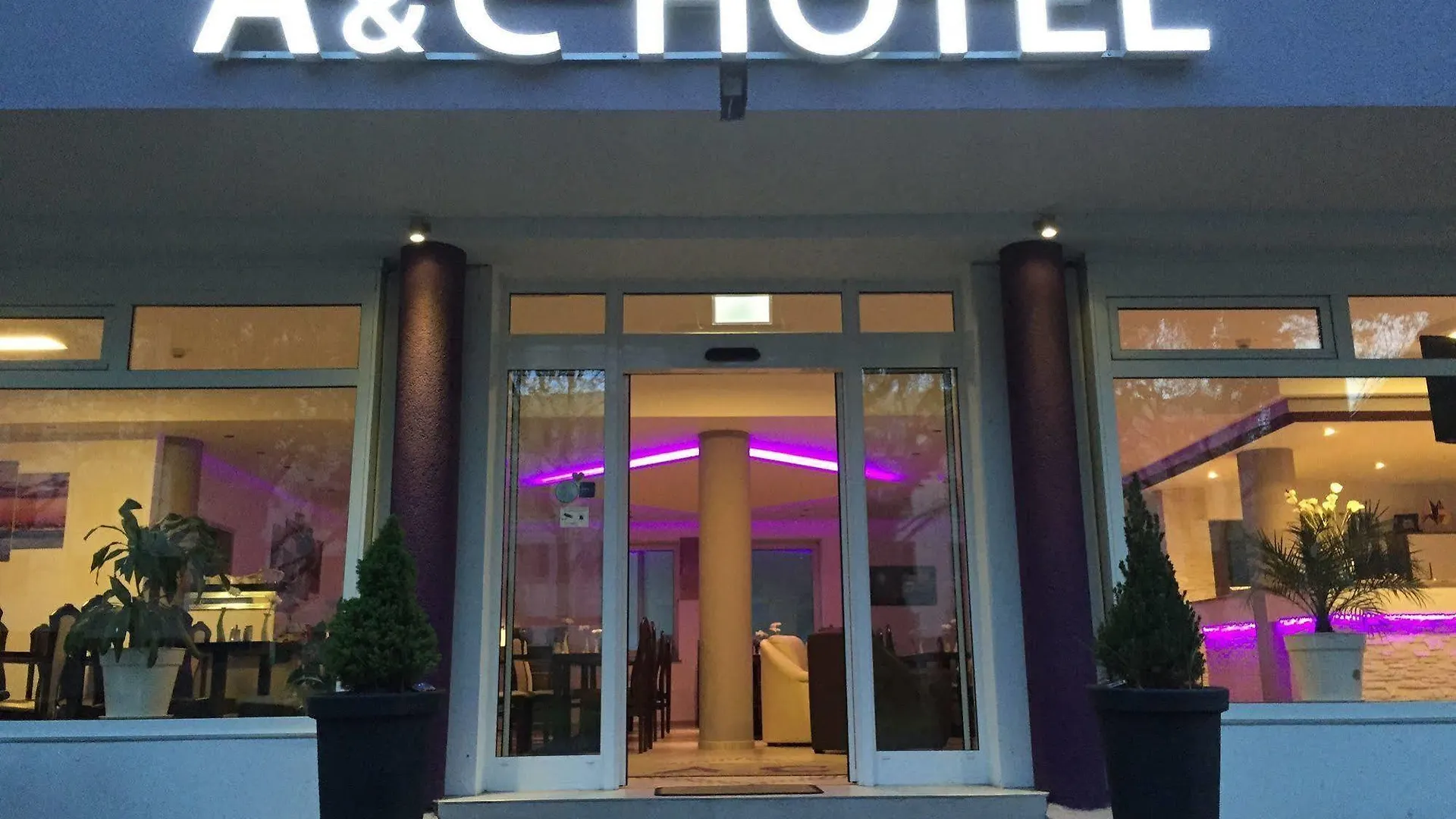 ***  A&C Hotel Hannover Germany